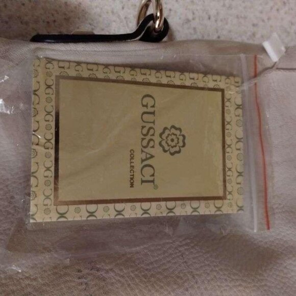 GUSSACI LEATHER LARGE BAG NWT - Picture 7 of 7